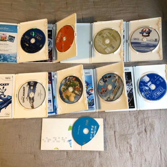 Nintendo Wii games - Picture 2 of 3